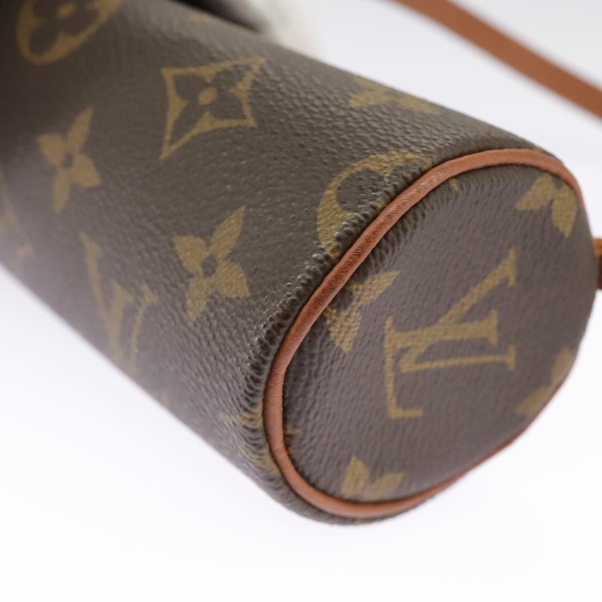 LOUIS VUITTON Monogram Papillon Pouch LV Auth 96927