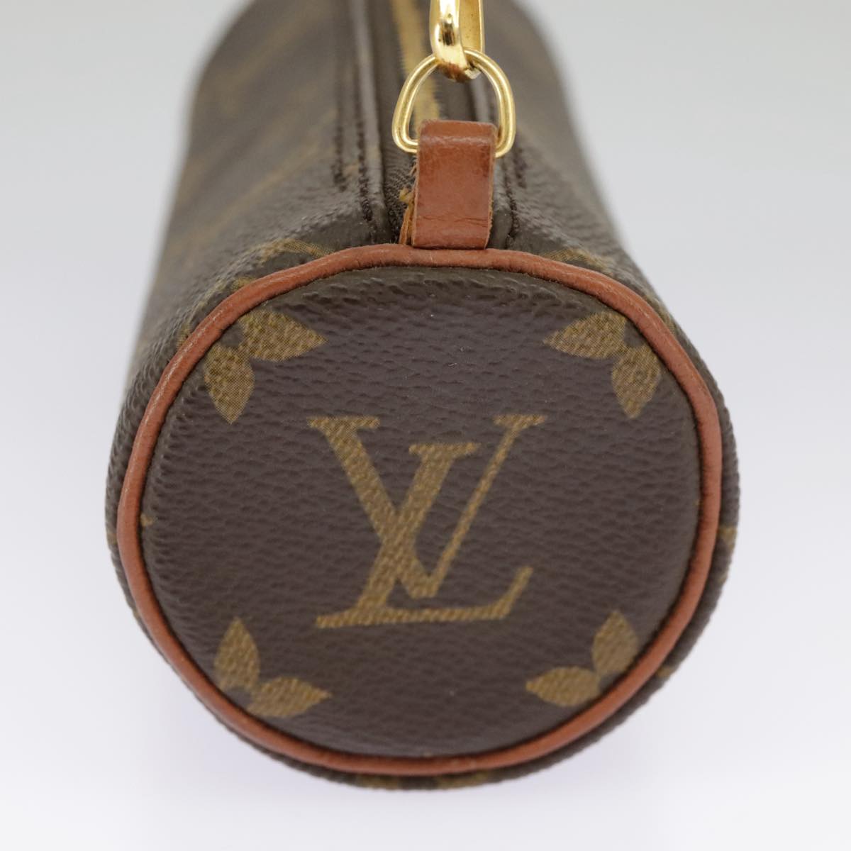 LOUIS VUITTON Monogram Papillon Pouch LV Auth 96927