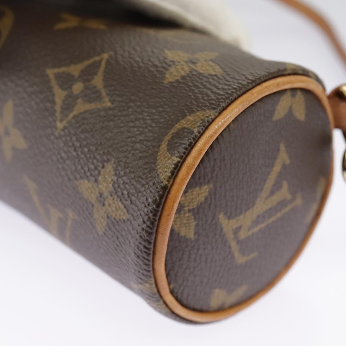 LOUIS VUITTON Monogram Papillon Pouch Pouch LV Auth 96928