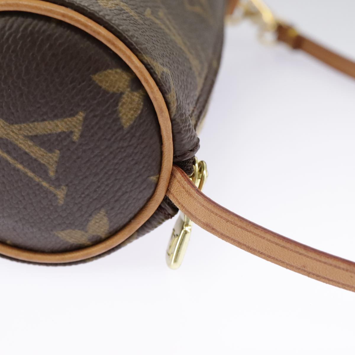 LOUIS VUITTON Monogram Papillon Pouch Pouch LV Auth 96928