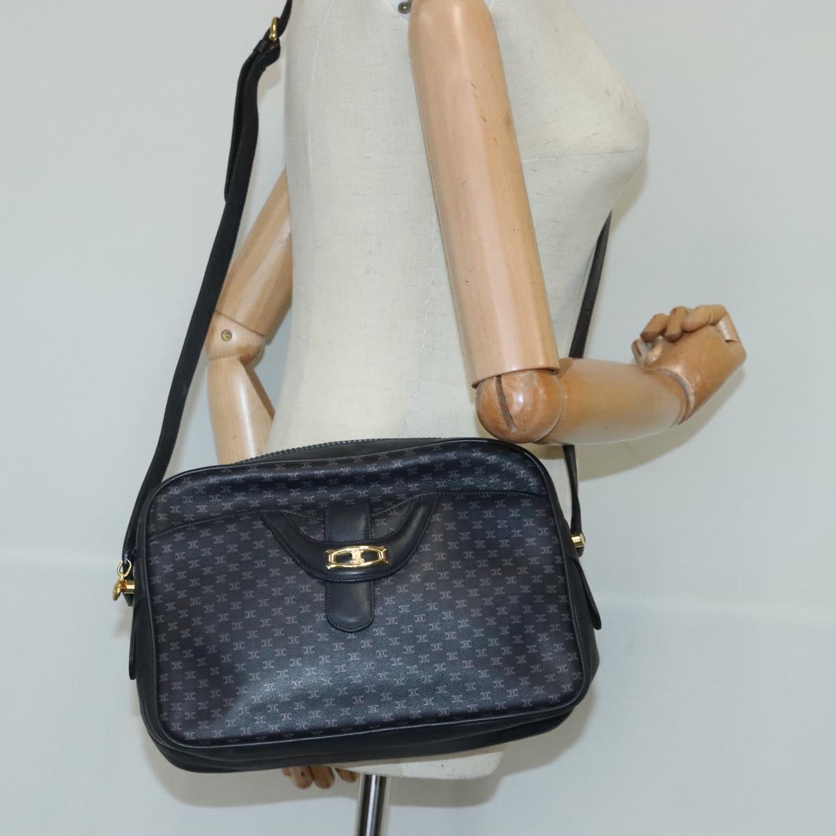 CELINE Macadam Canvas Shoulder Bag Navy Gold Auth 97007