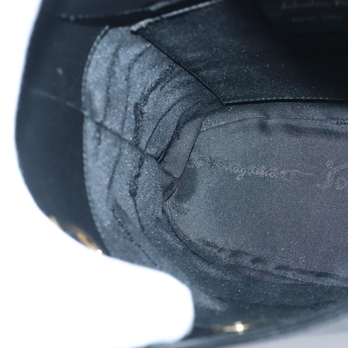 Salvatore Ferragamo Gancini Hand Bag Leather Black Gold Auth 97062AV