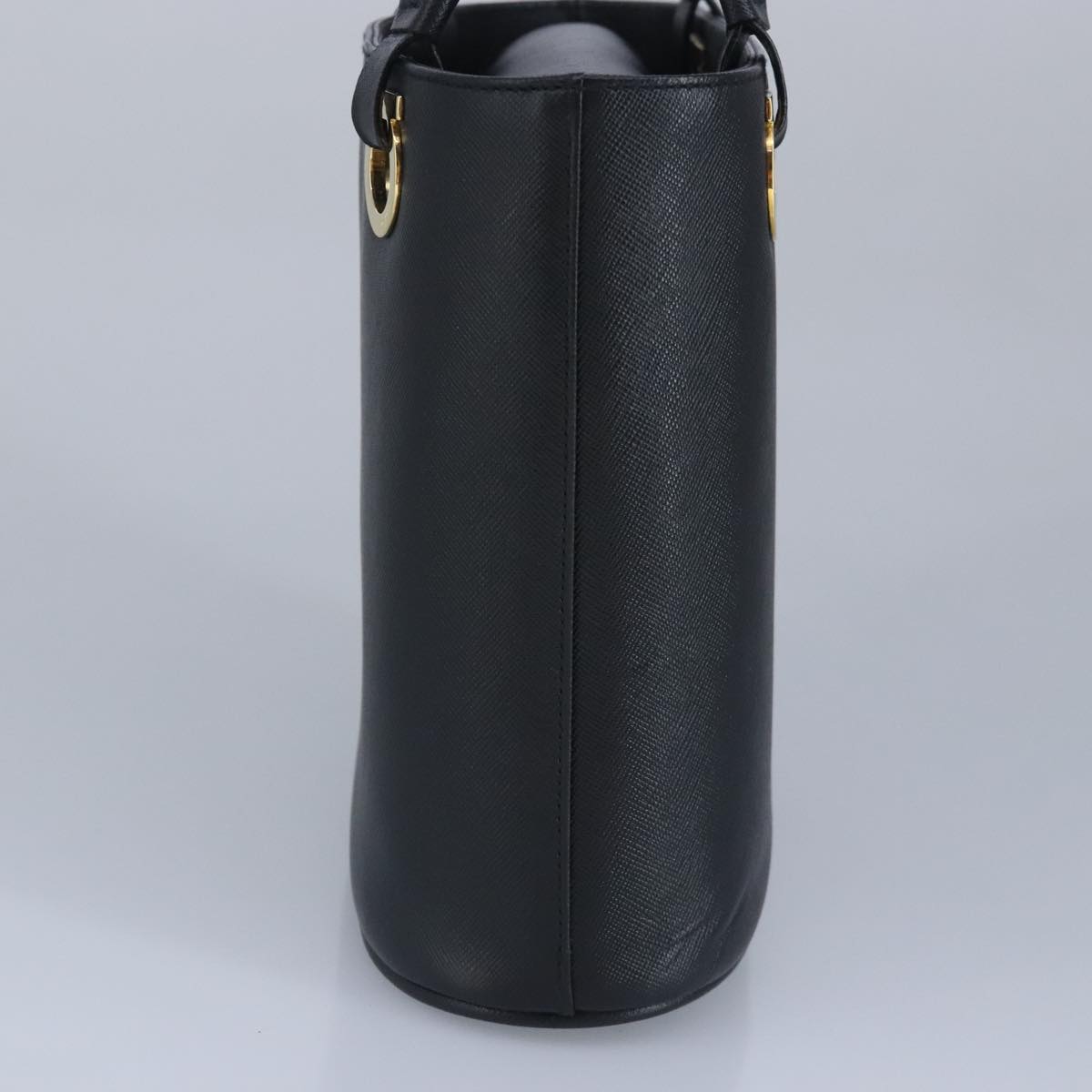 Salvatore Ferragamo Gancini Hand Bag Leather Black Gold Auth 97062AV