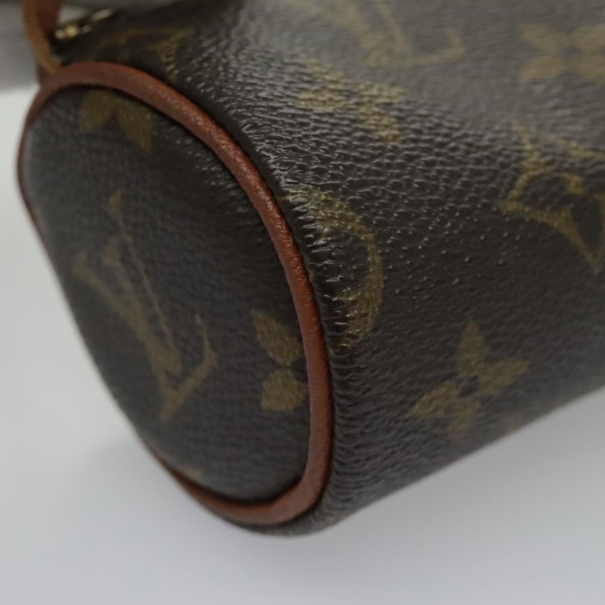 LOUIS VUITTON Monogram Papillon Pouch LV Auth 97093