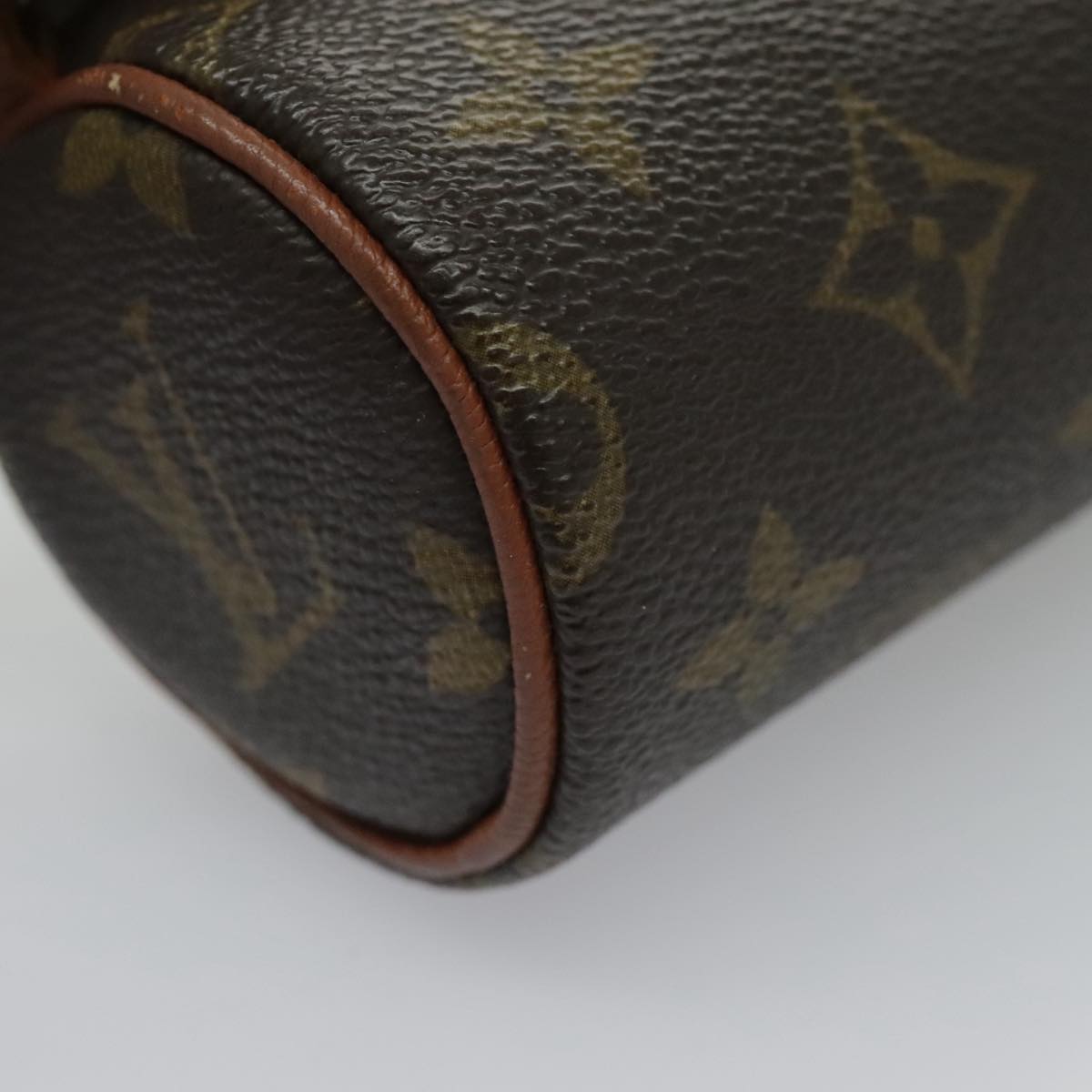 LOUIS VUITTON Monogram Papillon Pouch LV Auth 97093