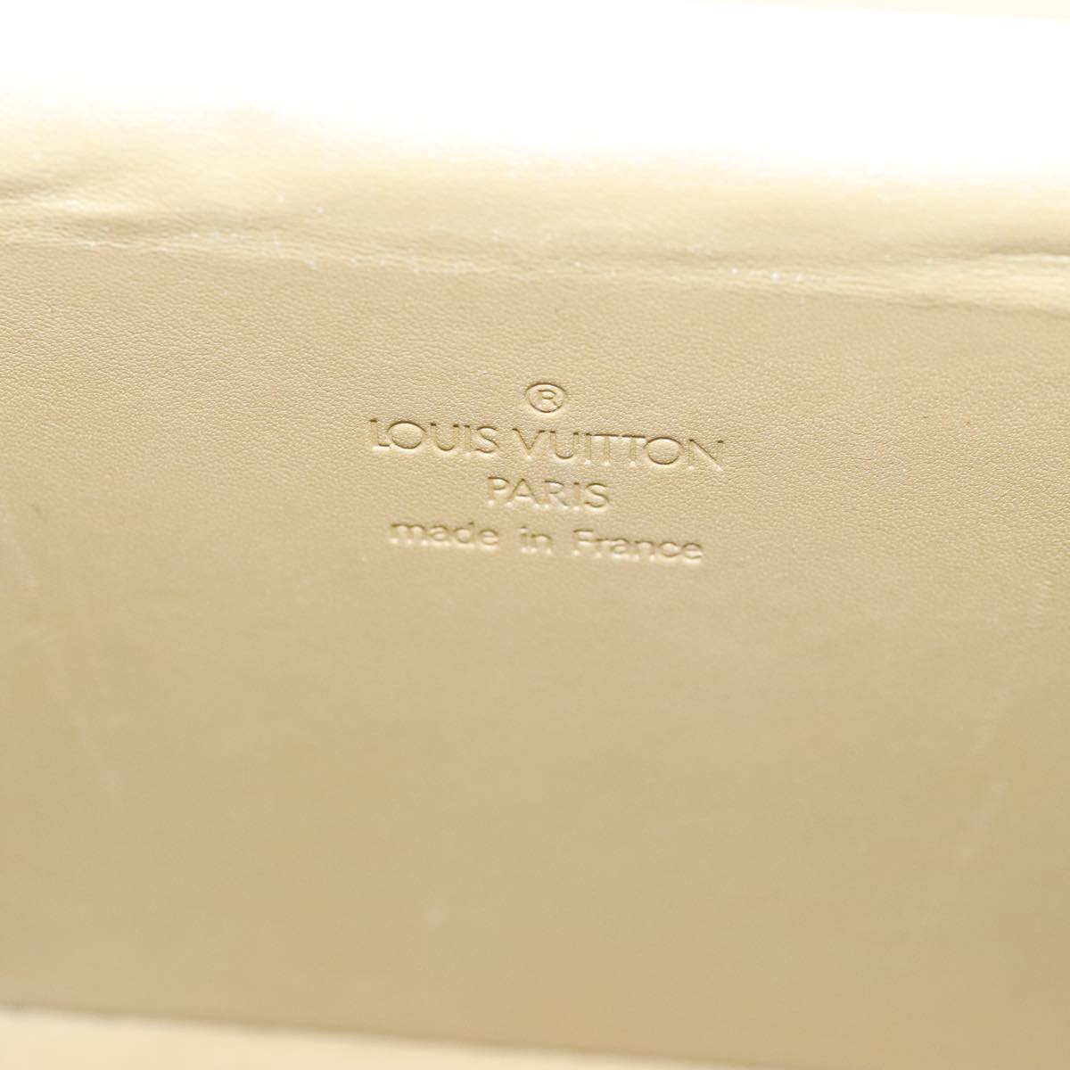 LOUIS VUITTON Monogram Vernis Bleecker Cosmetic Pouch Beige M91002 LV Auth 97098