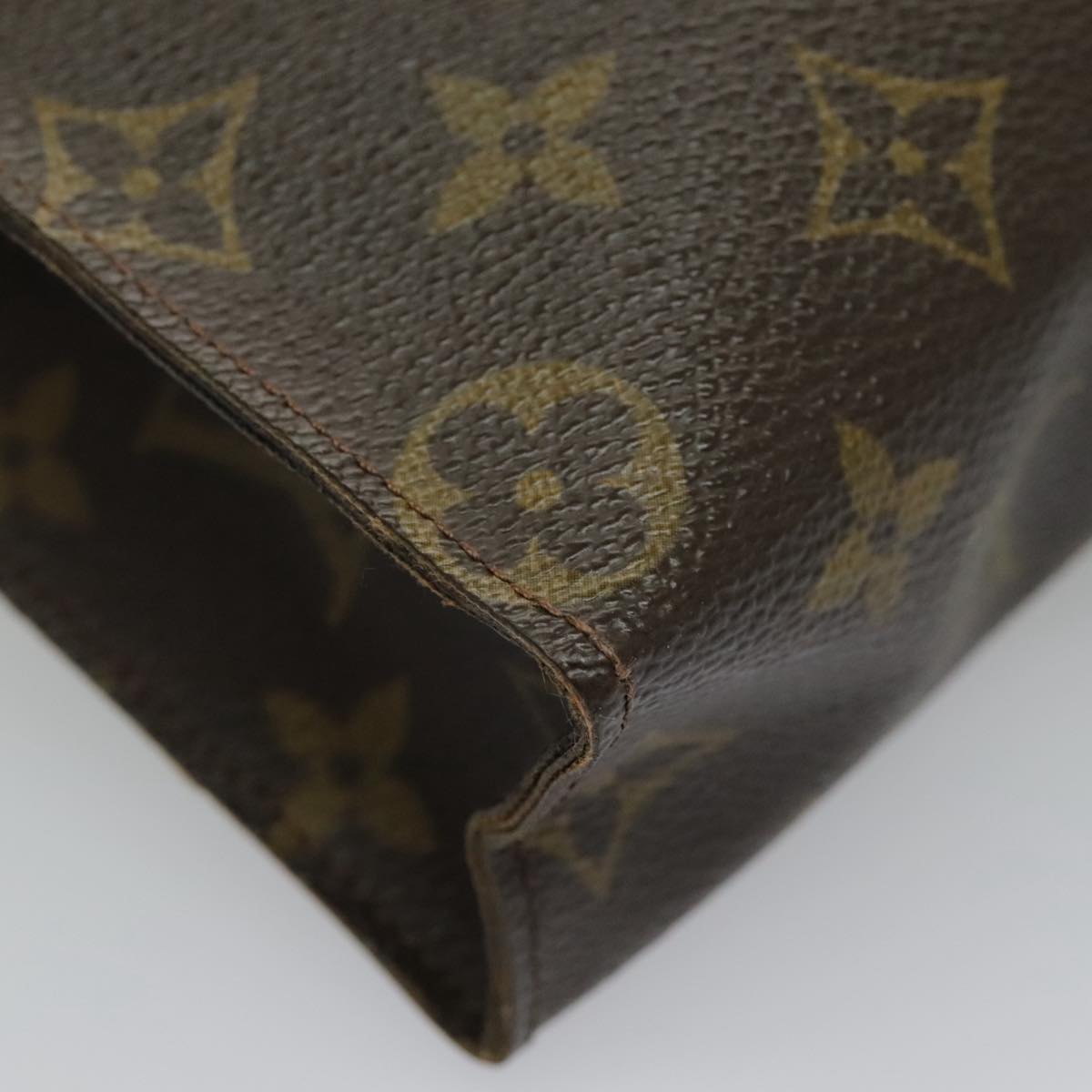 LOUIS VUITTON Monogram Poche Toilette 26 Pouch M47542 LV Auth 97124