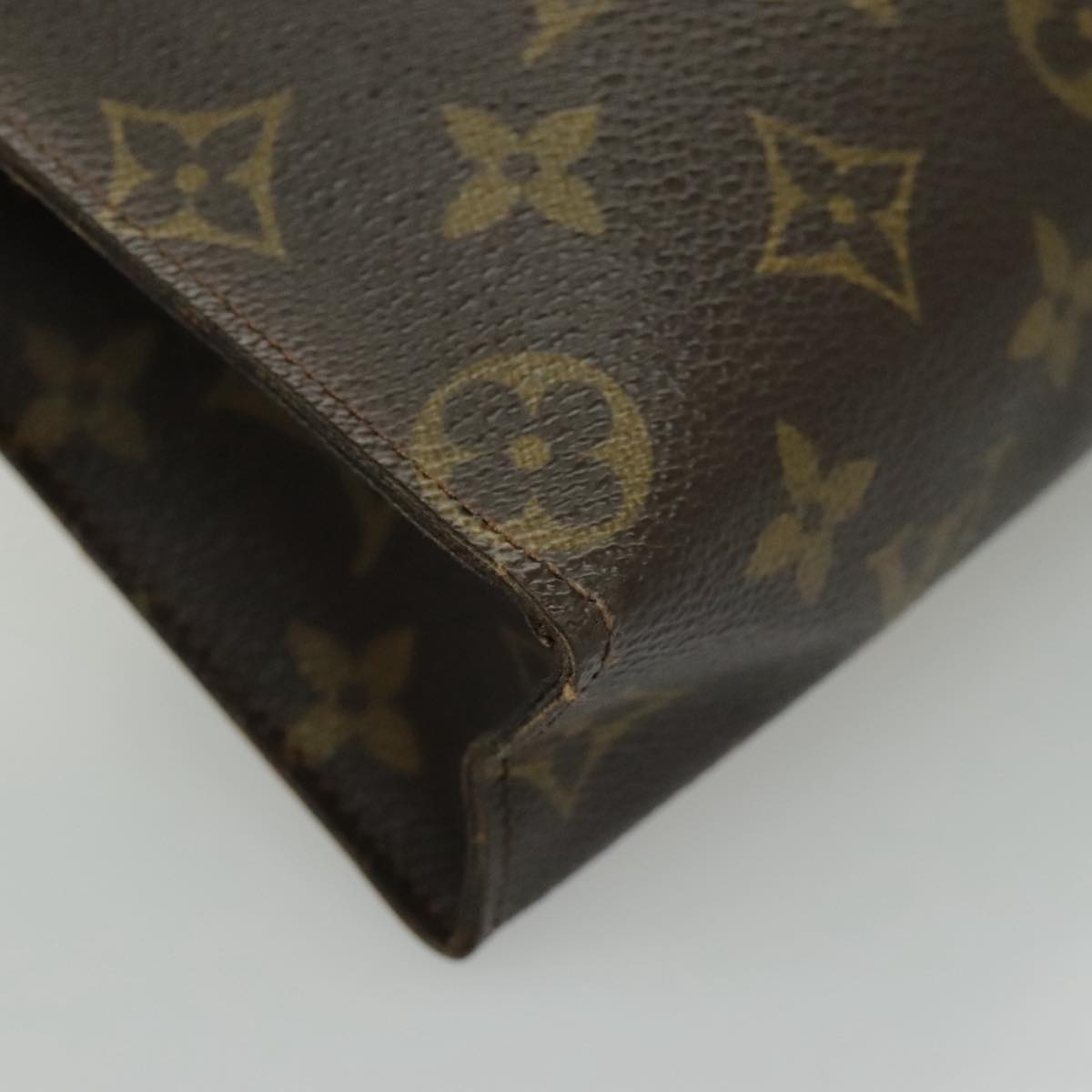 LOUIS VUITTON Monogram Poche Toilette 26 Pouch M47542 LV Auth 97124