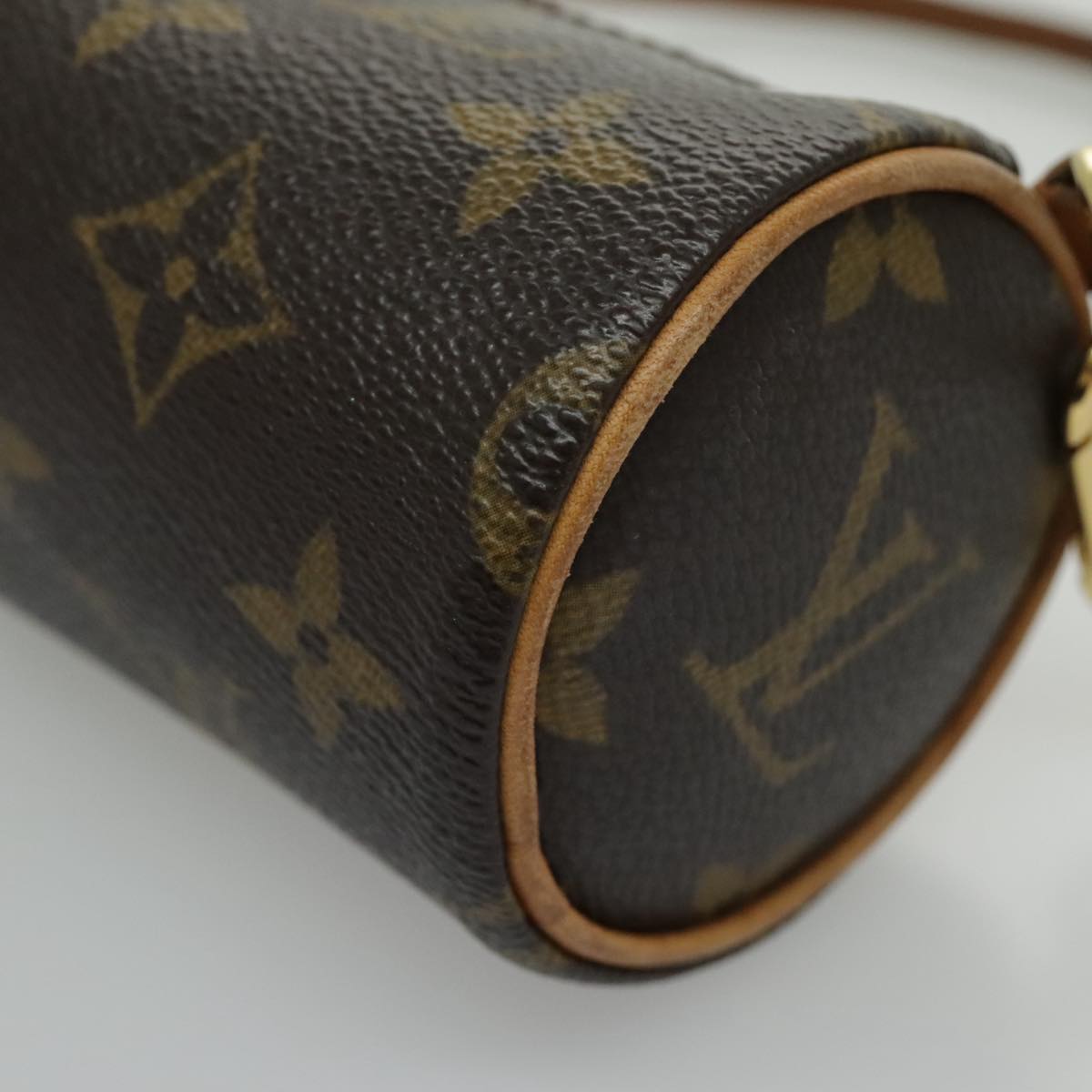 LOUIS VUITTON Monogram Papillon Pouch LV Auth 97142