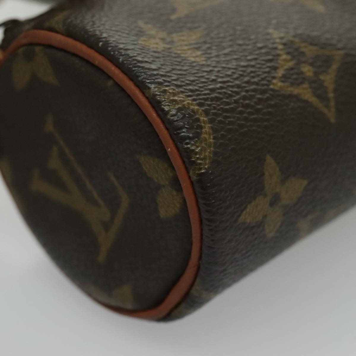 LOUIS VUITTON Monogram Papillon Pouch LV Auth 97149