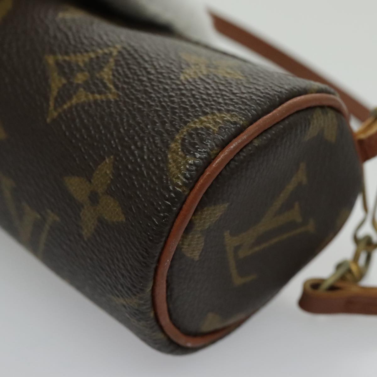 LOUIS VUITTON Monogram Papillon Pouch LV Auth 97149