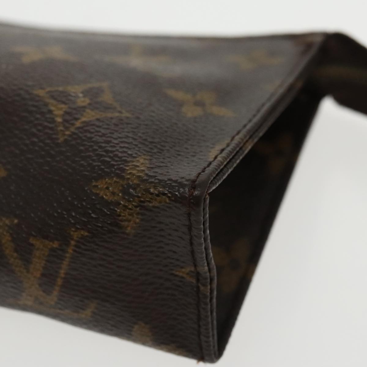 LOUIS VUITTON Monogram Poche Toilette 15 Pouch M47546 LV Auth 97220