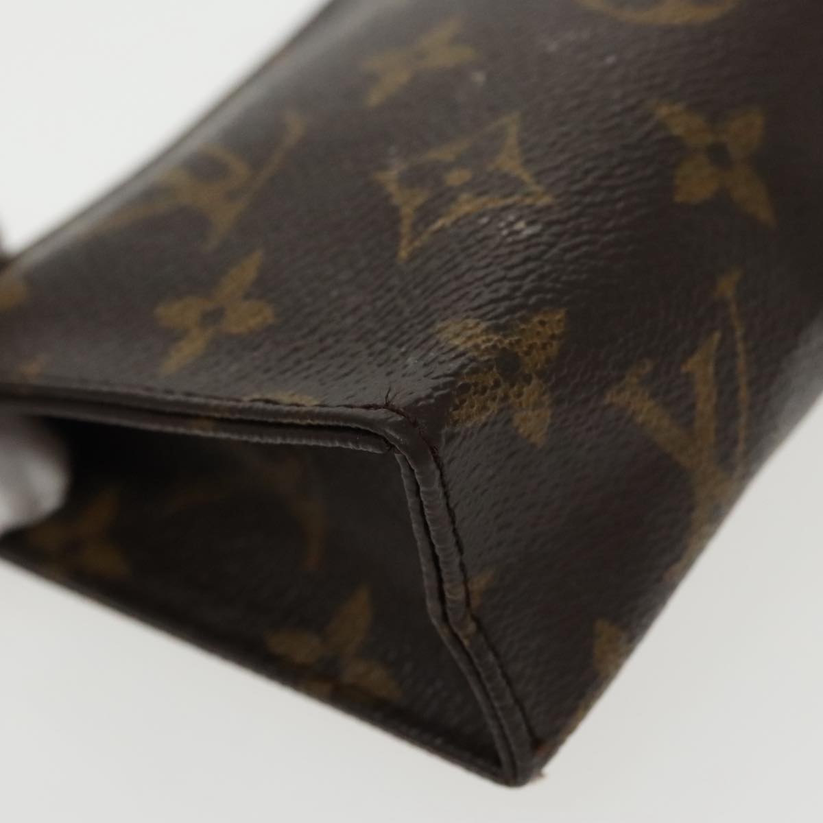 LOUIS VUITTON Monogram Poche Toilette 15 Pouch M47546 LV Auth 97220