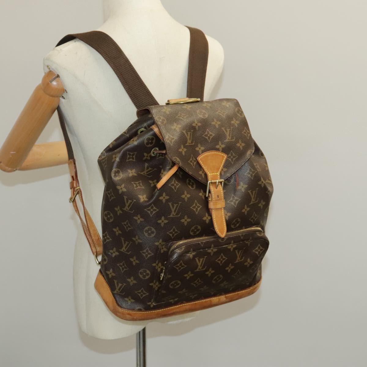 LOUIS VUITTON Monogram Montsouris GM Backpack M51135 LV Auth 97253