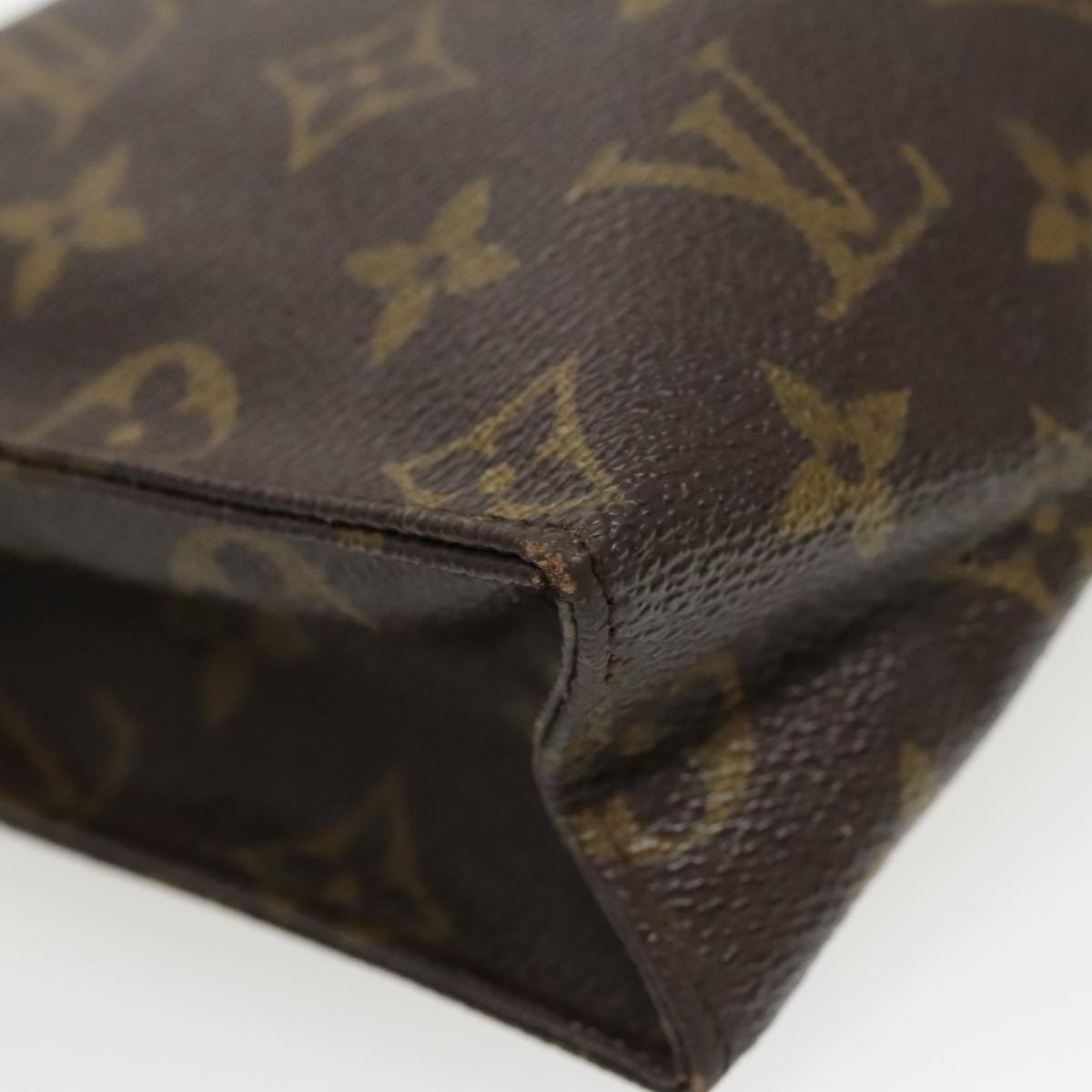 LOUIS VUITTON Monogram Poche Toilette 26 Pouch M47542 LV Auth 97267