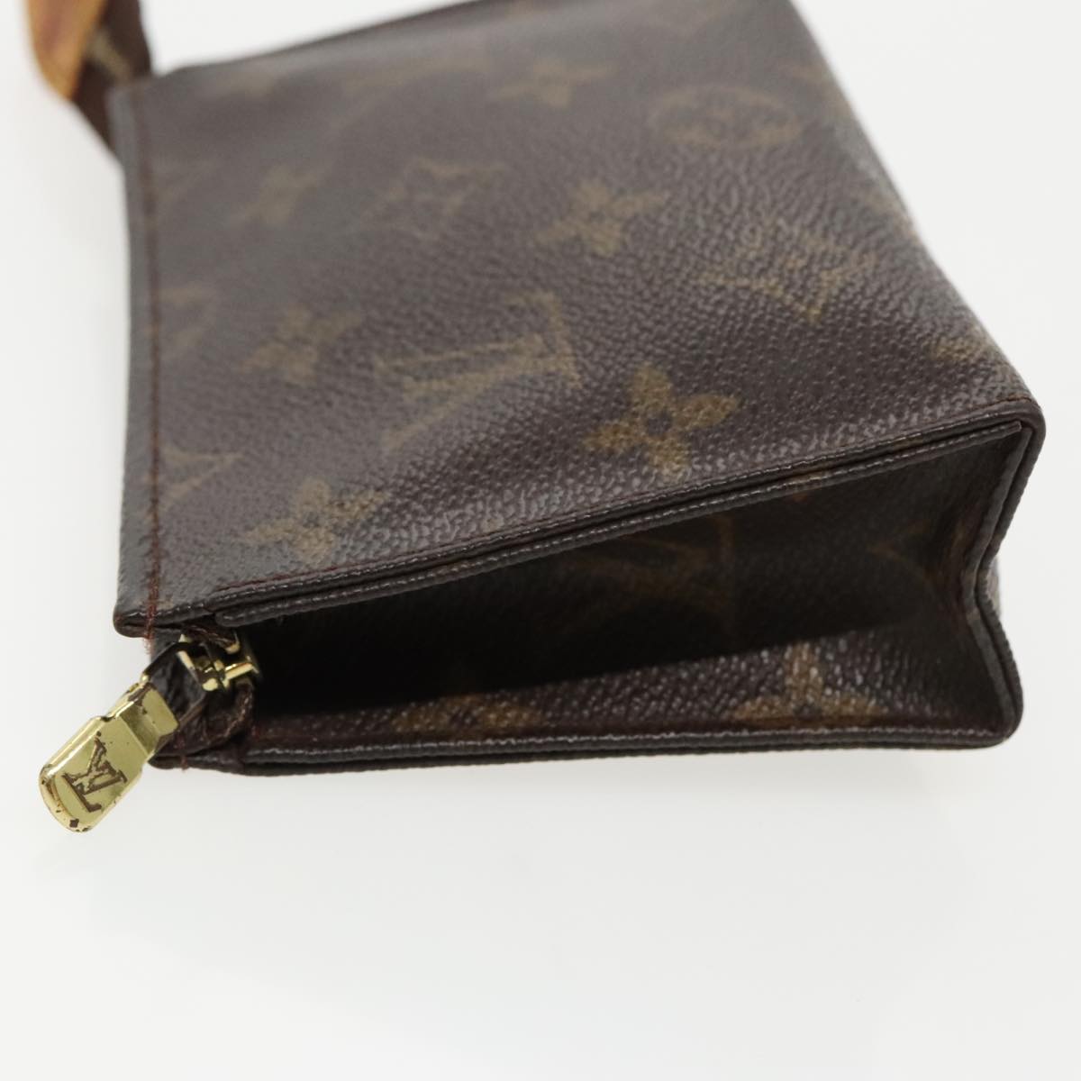 LOUIS VUITTON Monogram Poche Toilette 15 Pouch M47546 LV Auth 97273