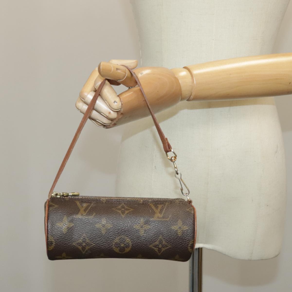 LOUIS VUITTON Monogram Papillon Pouch LV Auth 97336