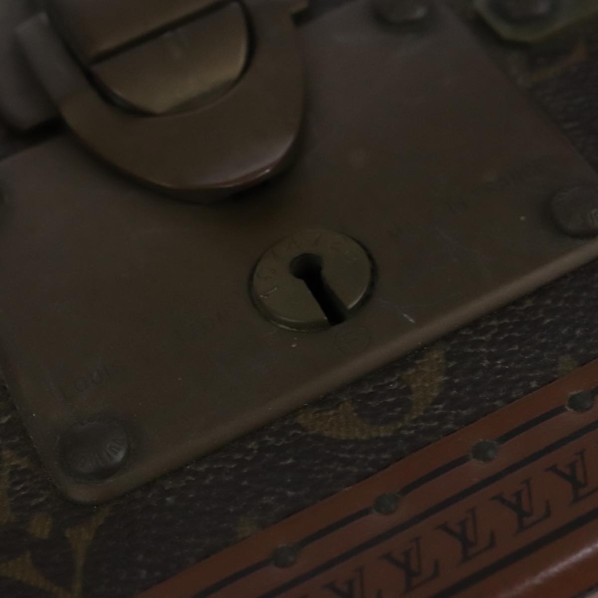 LOUIS VUITTON Monogram Bisten 50 Trunk M21328 LV Auth 97363A