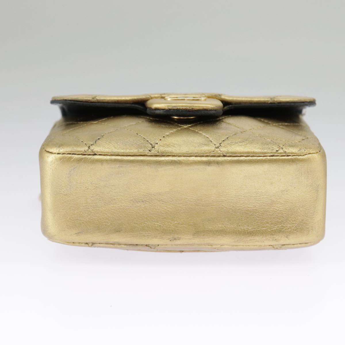 CHANEL Matelasse Hand Bag Leather Gold CC Auth 97386