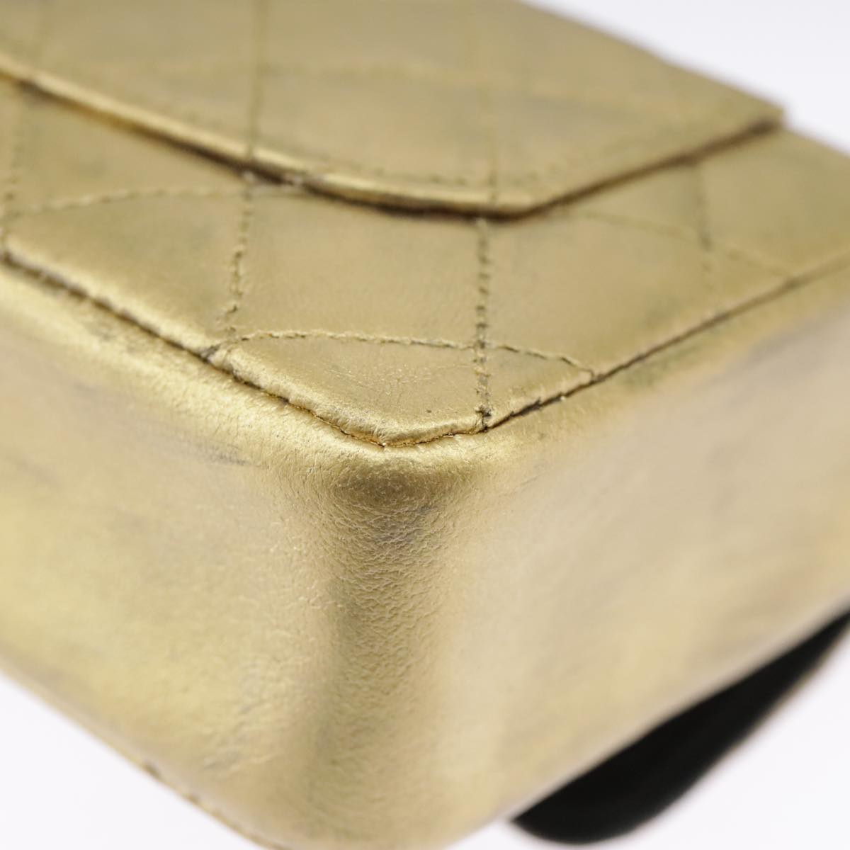 CHANEL Matelasse Hand Bag Leather Gold CC Auth 97386