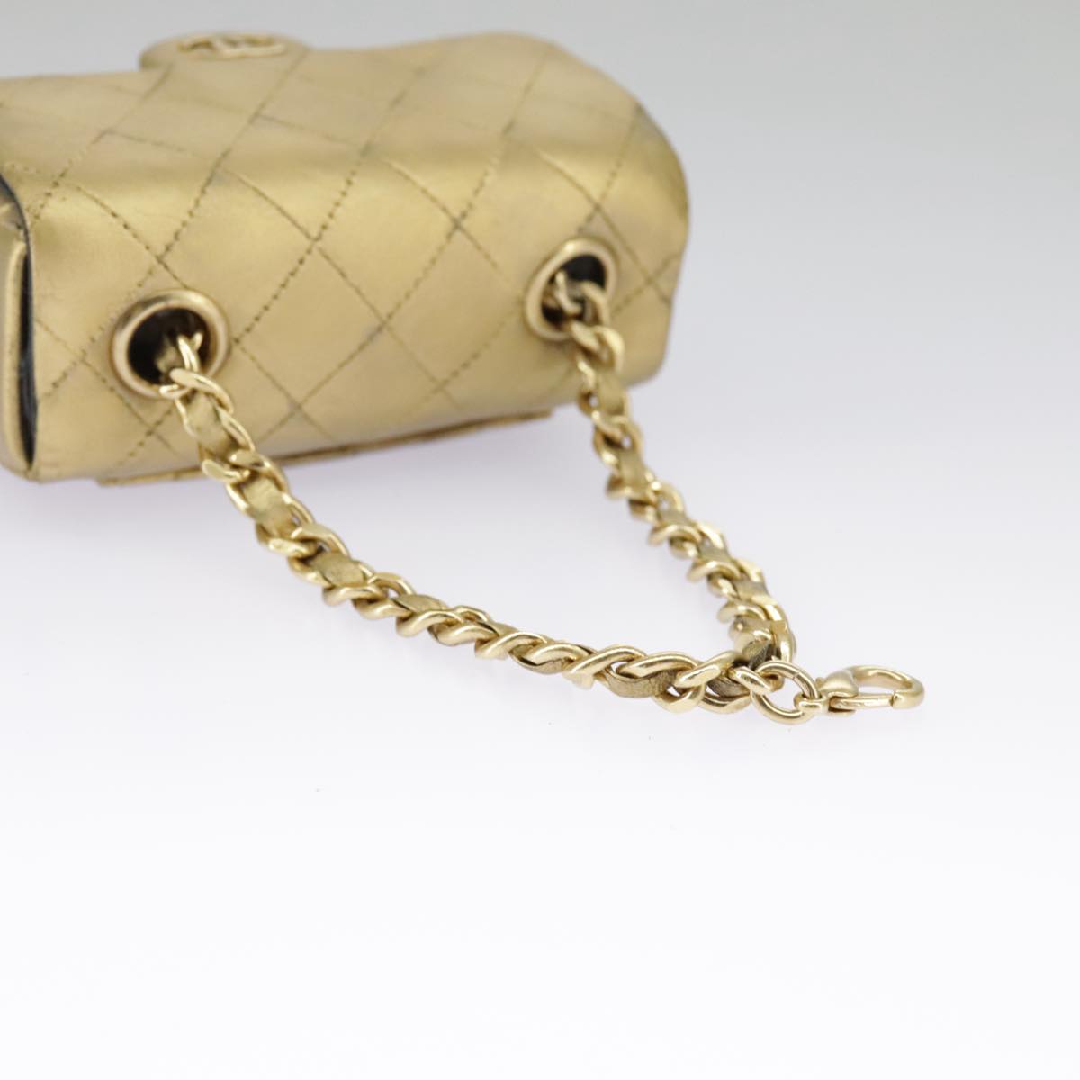 CHANEL Matelasse Hand Bag Leather Gold CC Auth 97386