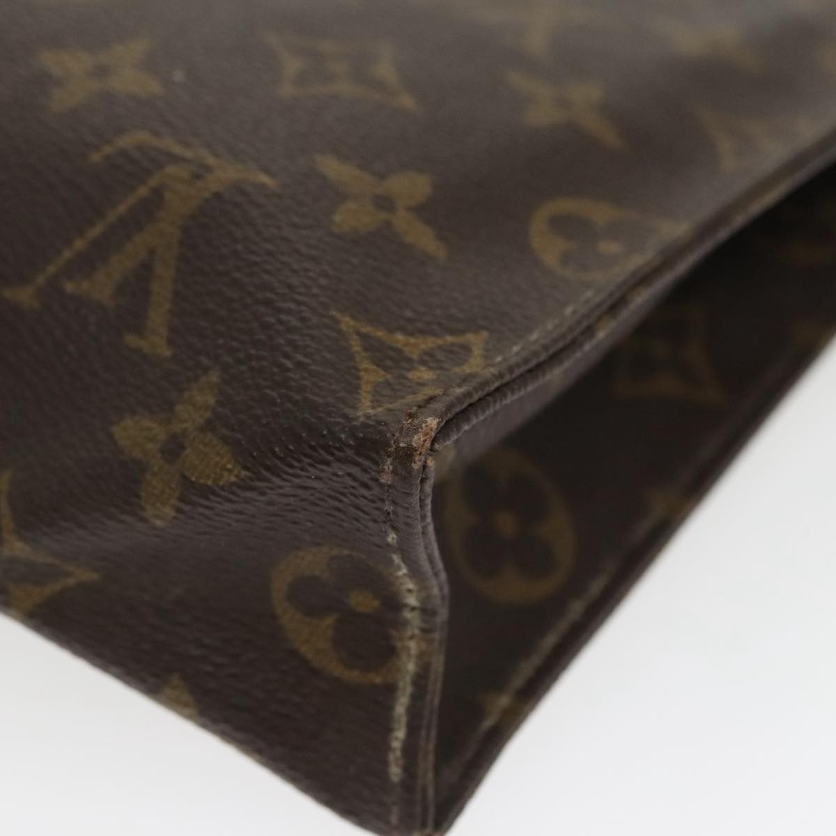 LOUIS VUITTON Monogram Poche Toilette 26 Pouch M47542 LV Auth 97561