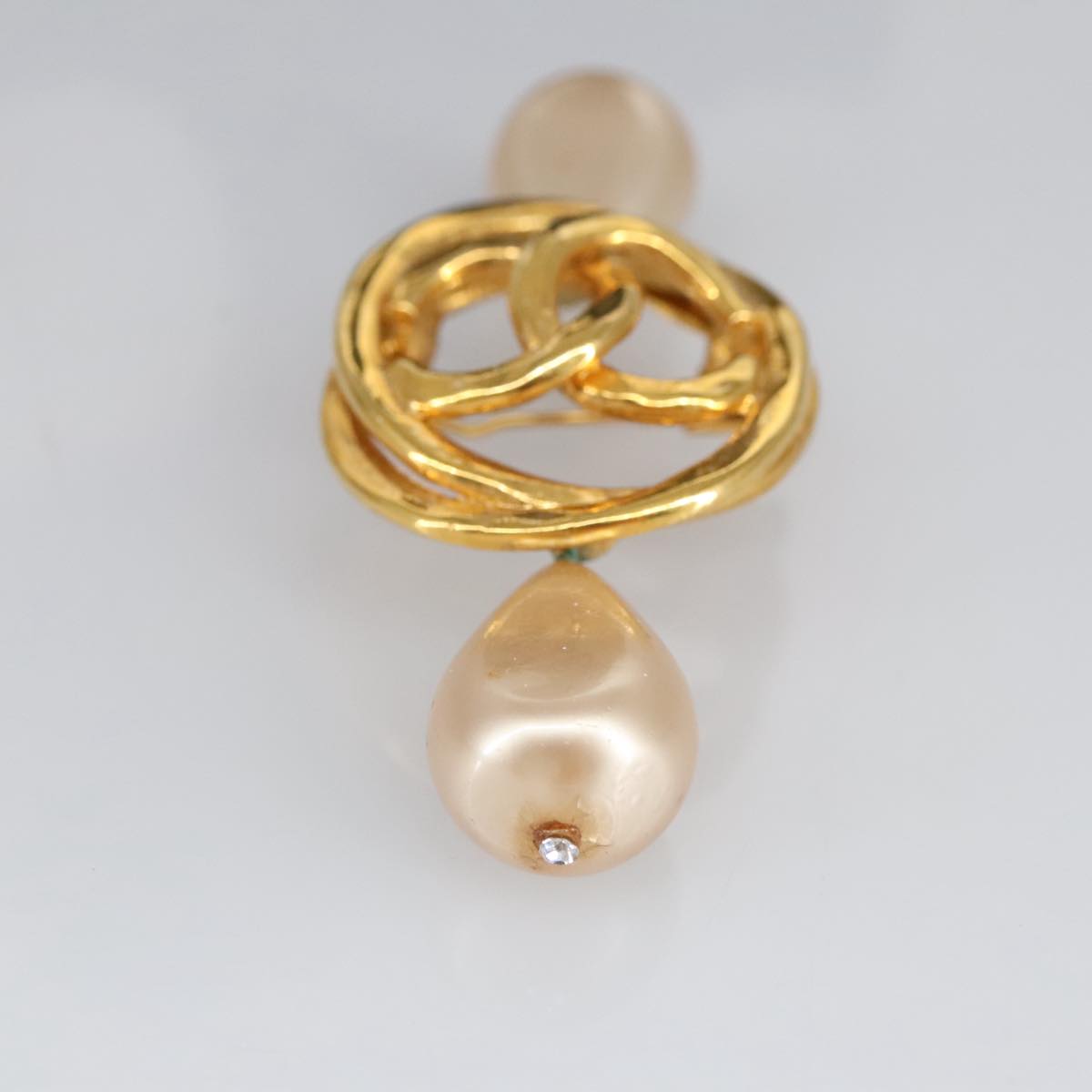 CHANEL COCO Mark Brooch metal Gold CC Auth 97757