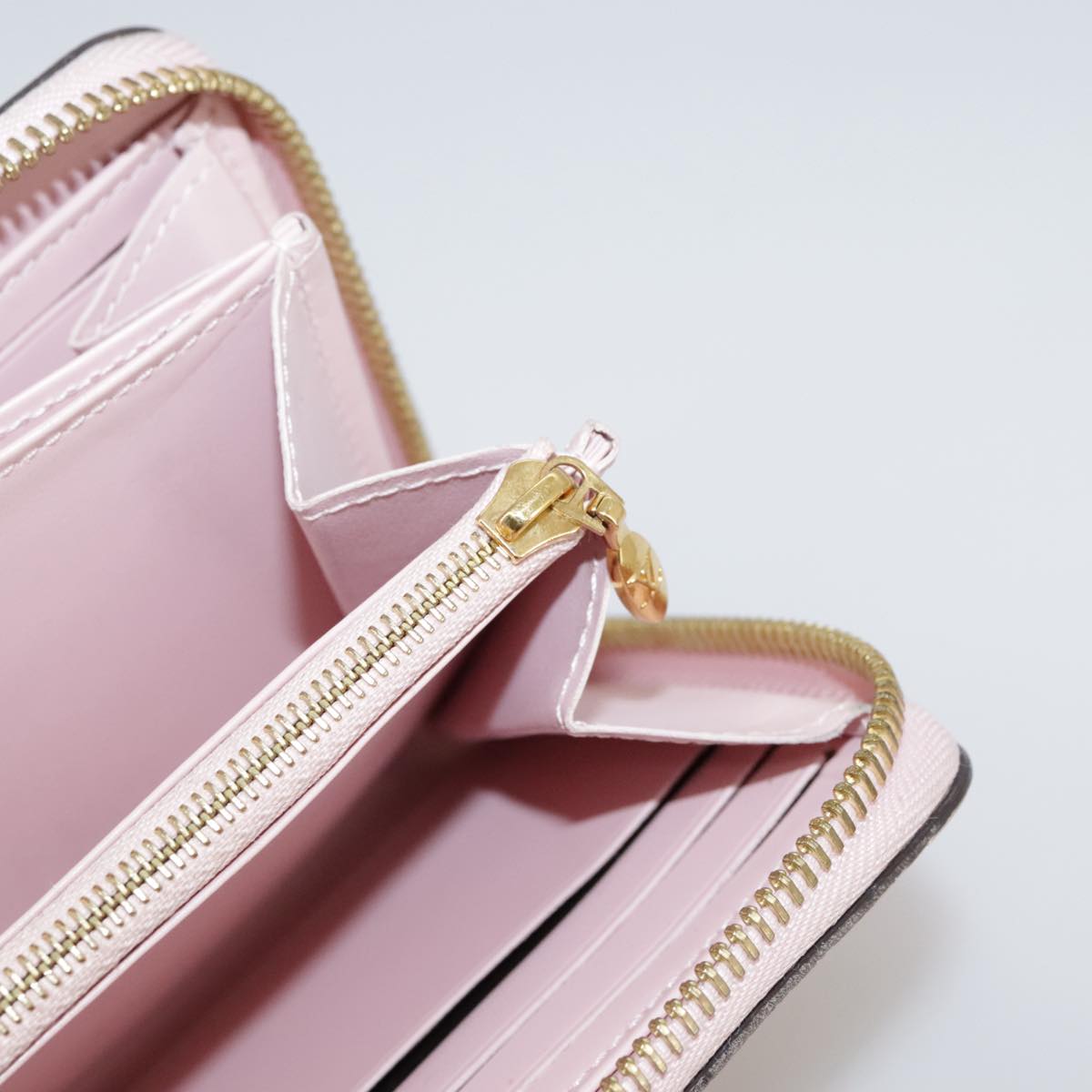 LOUIS VUITTON Monogram Vernis Zippy Wallet Rose Valerine M93522 LV Auth 97795