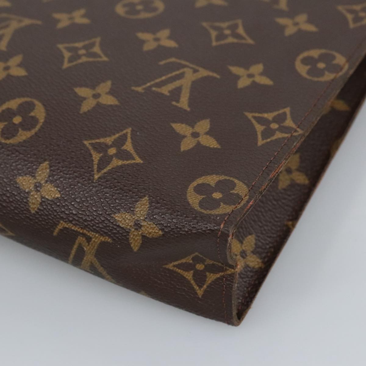 LOUIS VUITTON Monogram Poche Toilette 26 Pouch M47542 LV Auth 97872