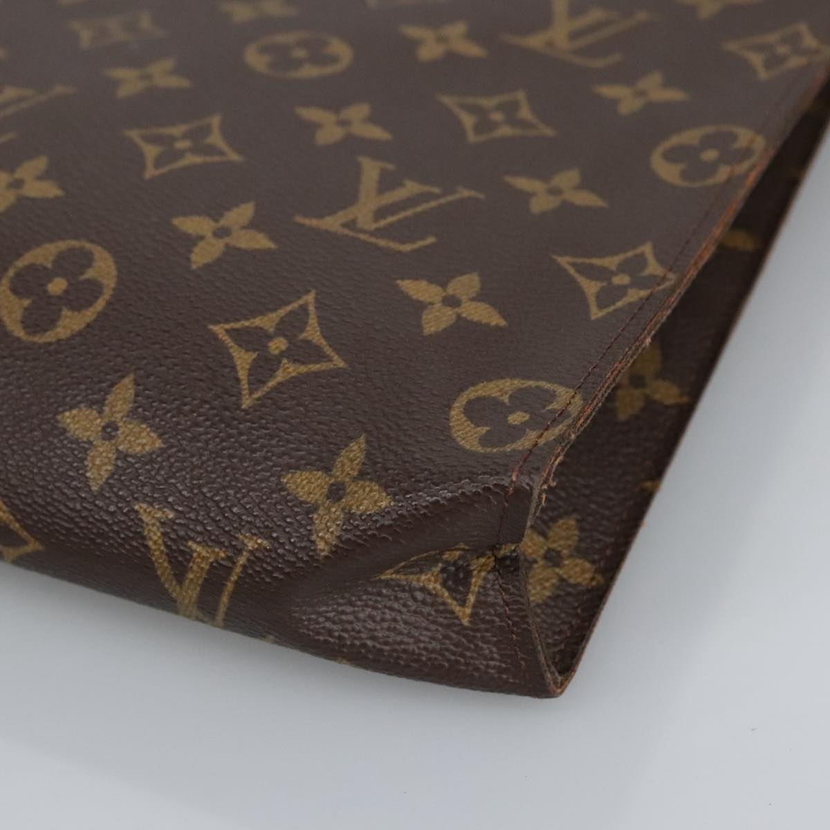 LOUIS VUITTON Monogram Poche Toilette 26 Pouch M47542 LV Auth 97872