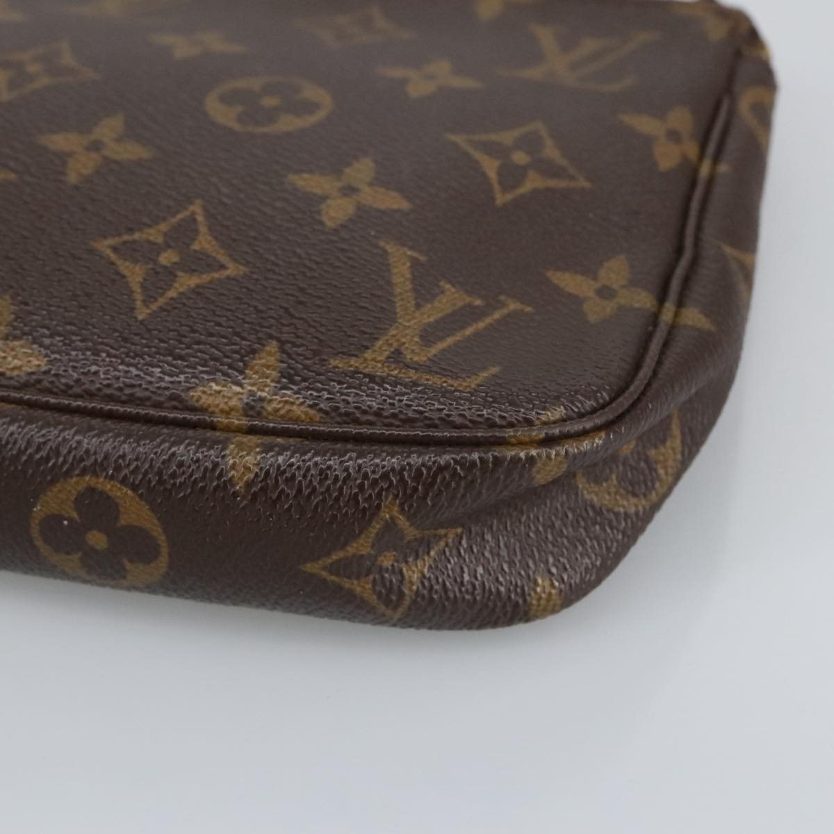 LOUIS VUITTON Monogram Pochette Accessoires Pouch M51980 LV Auth 97900