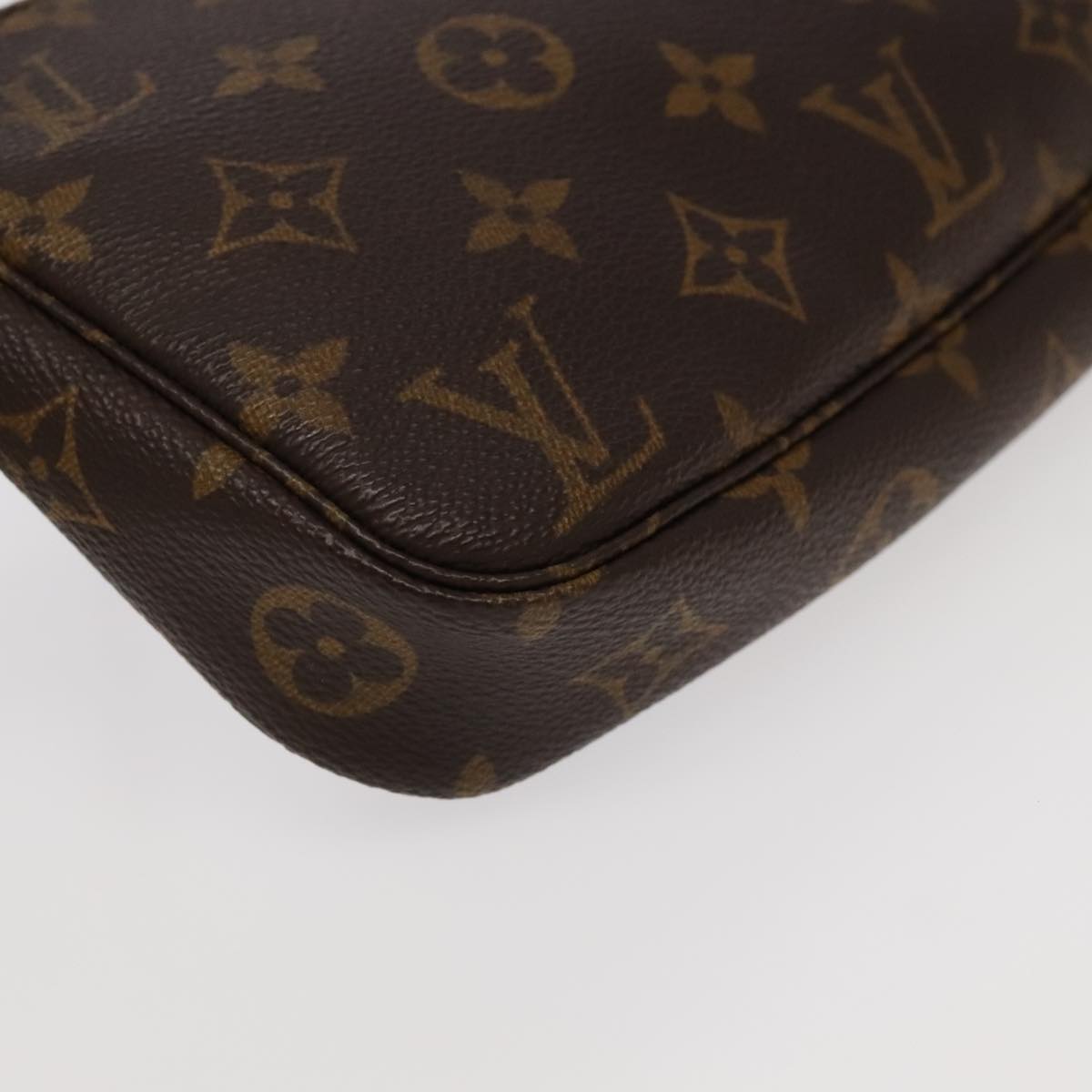 LOUIS VUITTON Monogram Pochette Accessoires Pouch M51980 LV Auth 97925