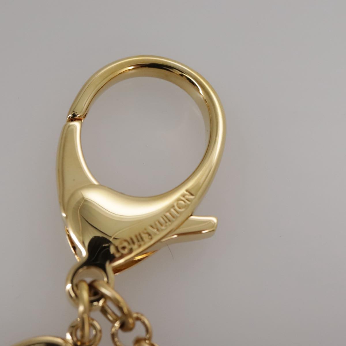LOUIS VUITTON Bijoux Sac Carrousel Charm metal Gold M66782 LV Auth 97979SA