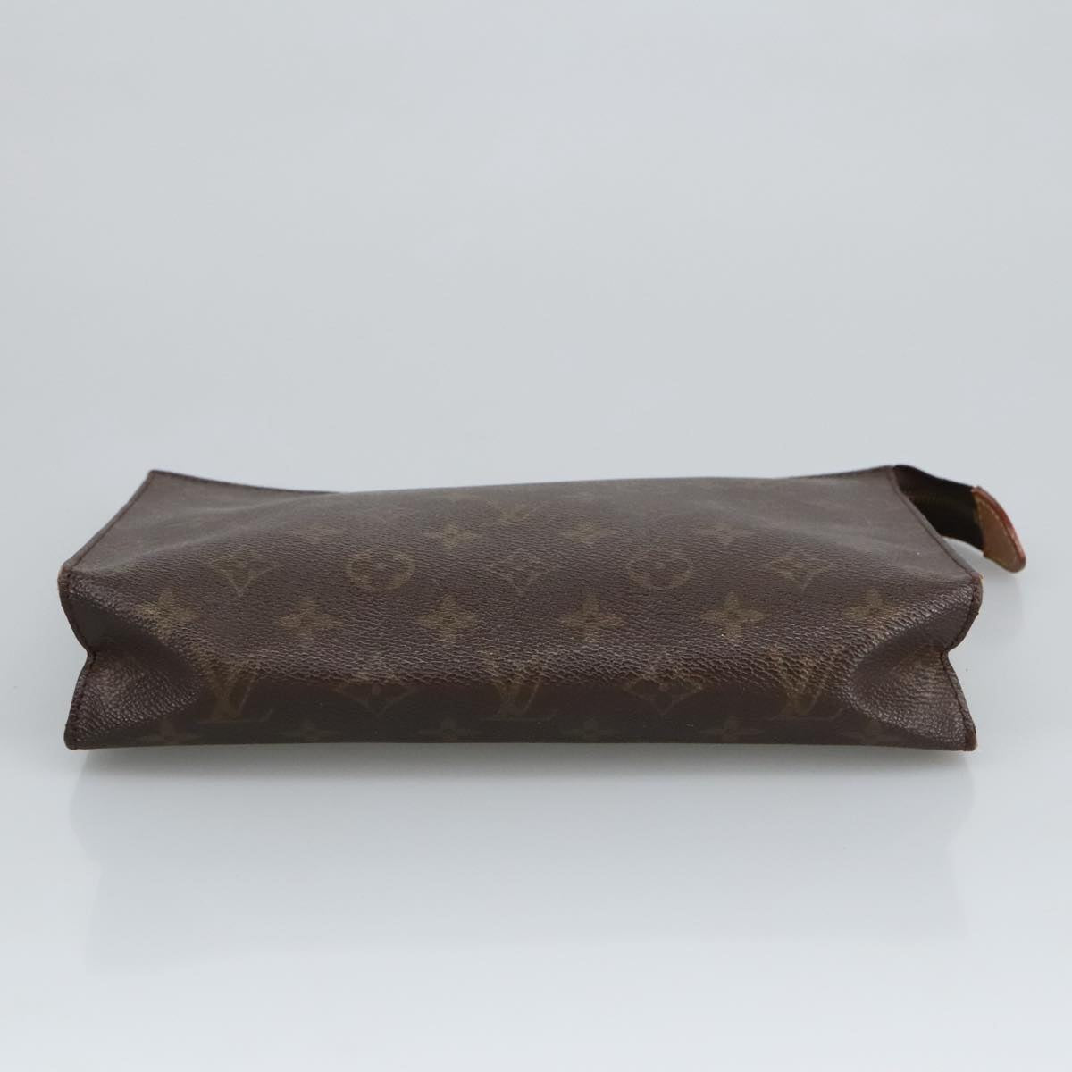 LOUIS VUITTON Monogram Poche Toilette 26 Pouch M47542 LV Auth 98021