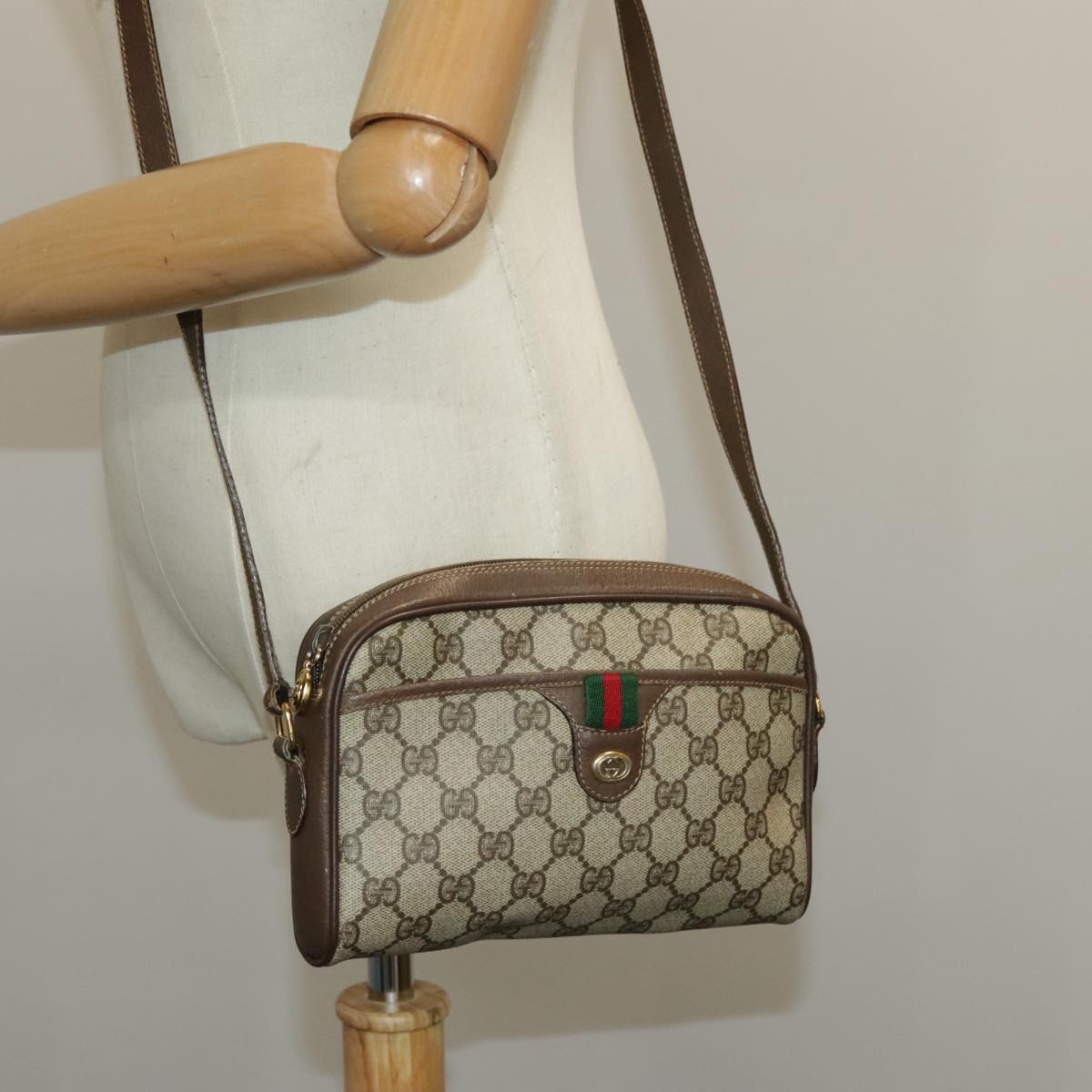 GUCCI GG Supreme Web Sherry Line Shoulder Bag PVC Beige 116 02 089 Auth 98084