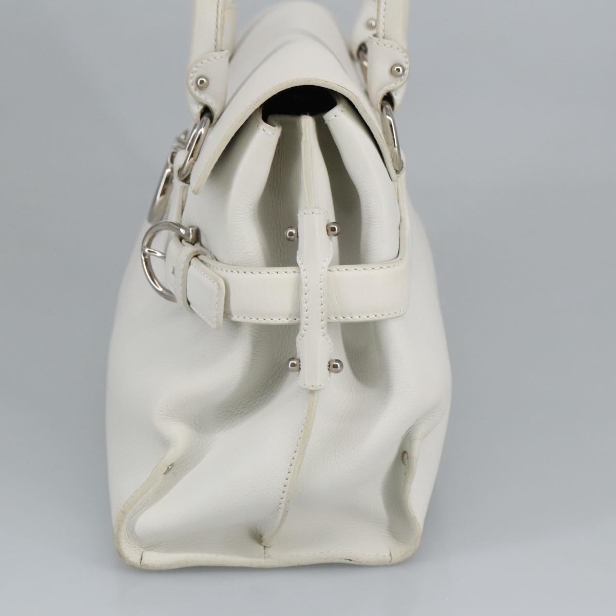 Salvatore Ferragamo Gancini Shoulder Bag Leather White Silver Auth 98118