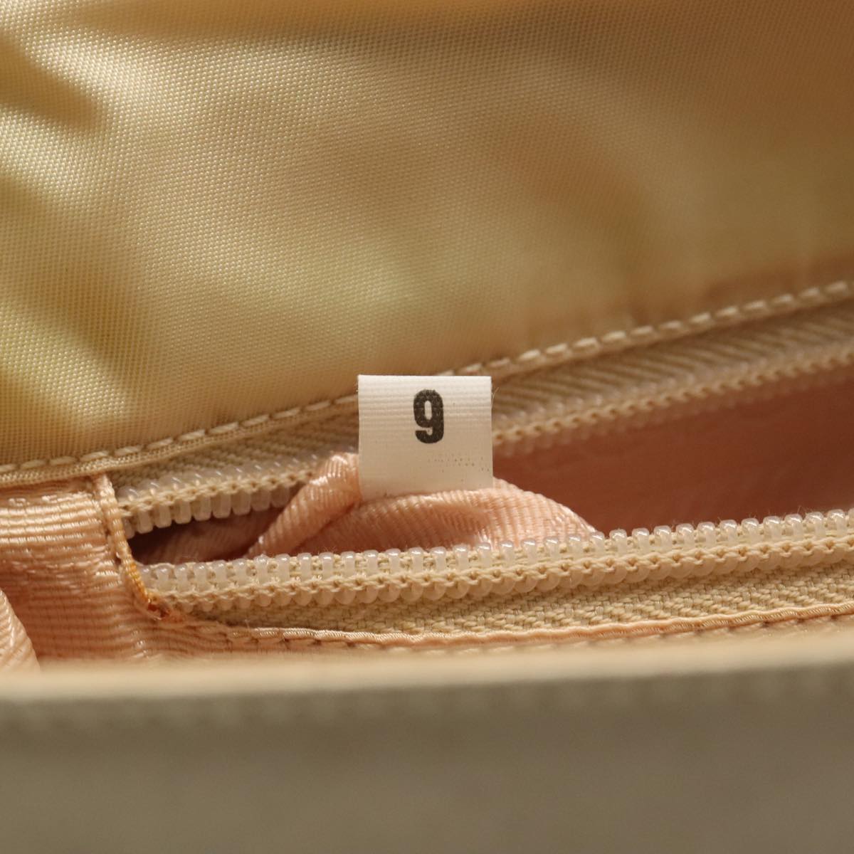 PRADA Shoulder Bag Leather White Auth 98309