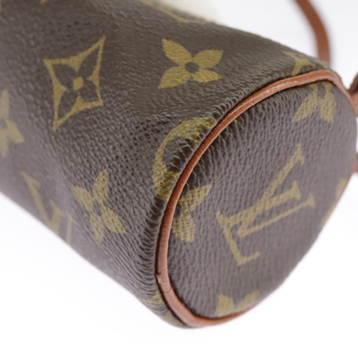 LOUIS VUITTON Monogram Papillon Pouch LV Auth 98394