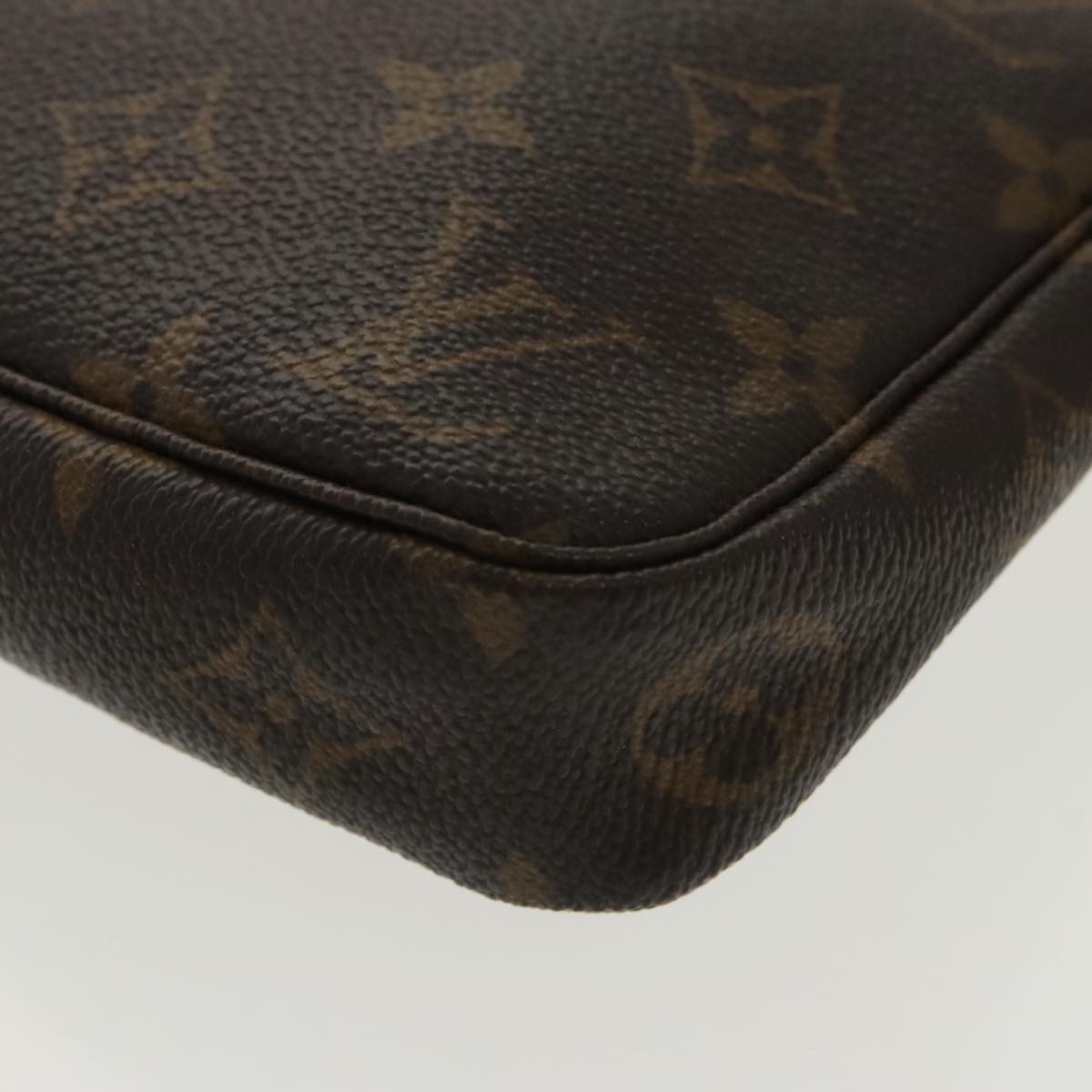 LOUIS VUITTON Monogram Pochette Accessoires Pouch M51980 LV Auth 98644