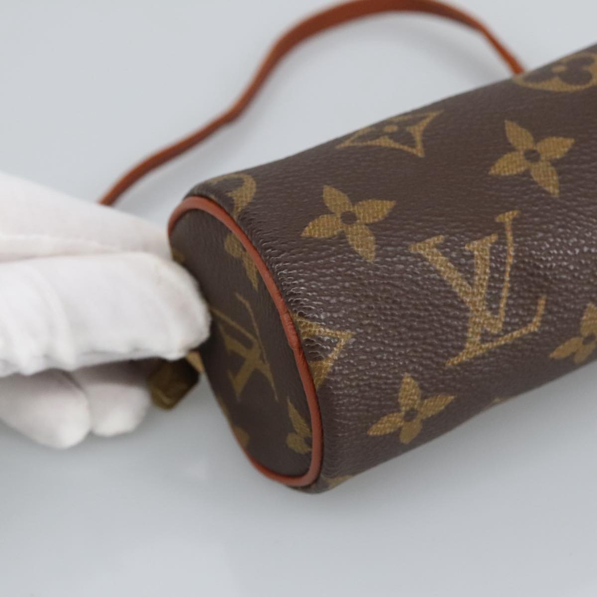 LOUIS VUITTON Monogram Papillon Pouch LV Auth 98703