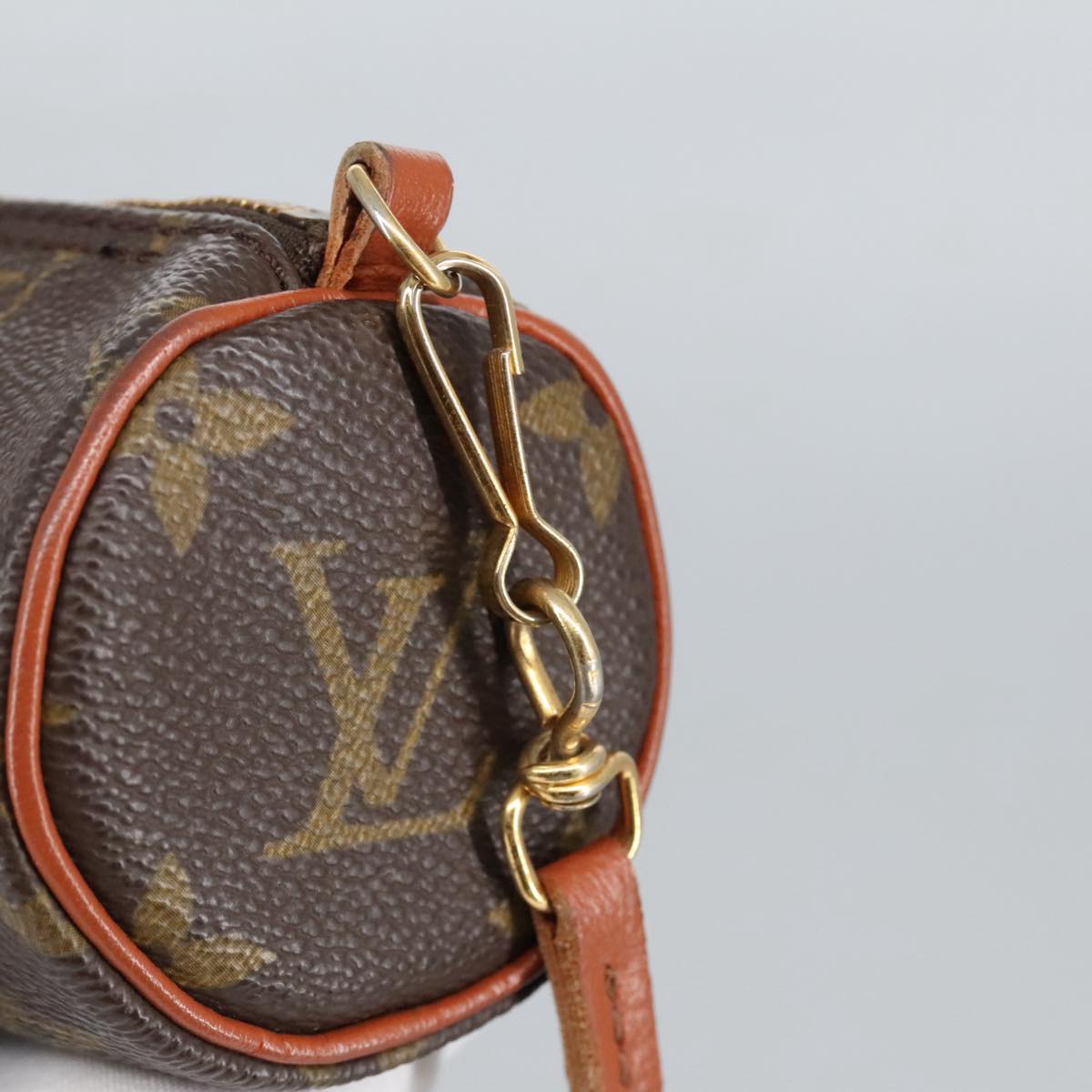 LOUIS VUITTON Monogram Papillon Pouch LV Auth 98719