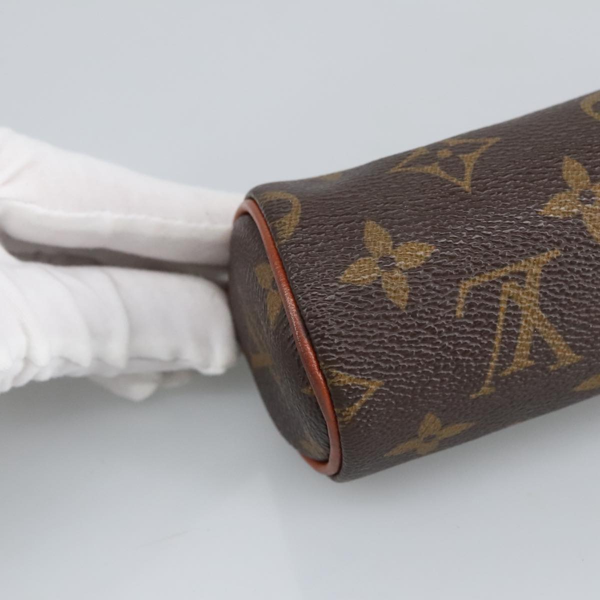 LOUIS VUITTON Monogram Papillon Pouch LV Auth 98730