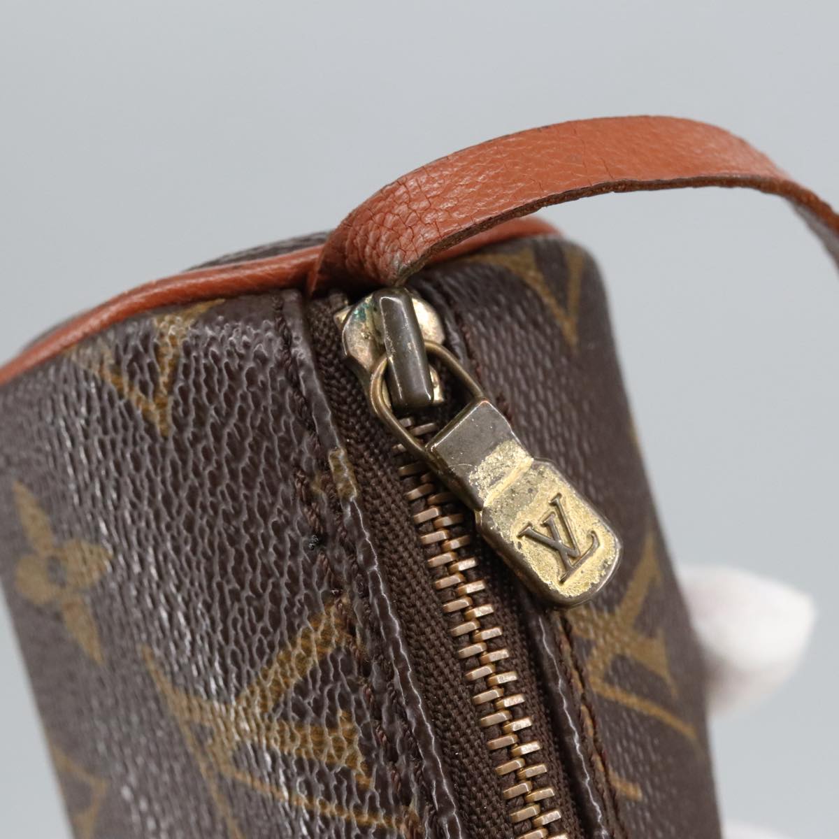 LOUIS VUITTON Monogram Papillon Pouch LV Auth 98730