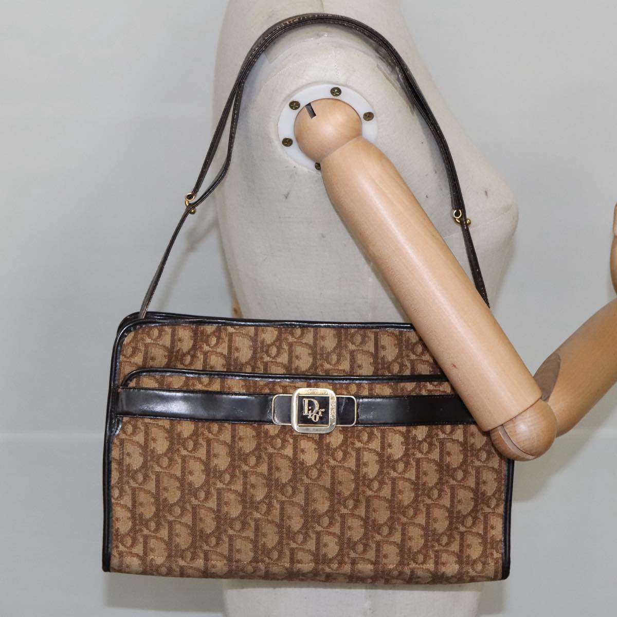 Christian Dior Trotter Canvas Shoulder Bag Beige Auth 98833