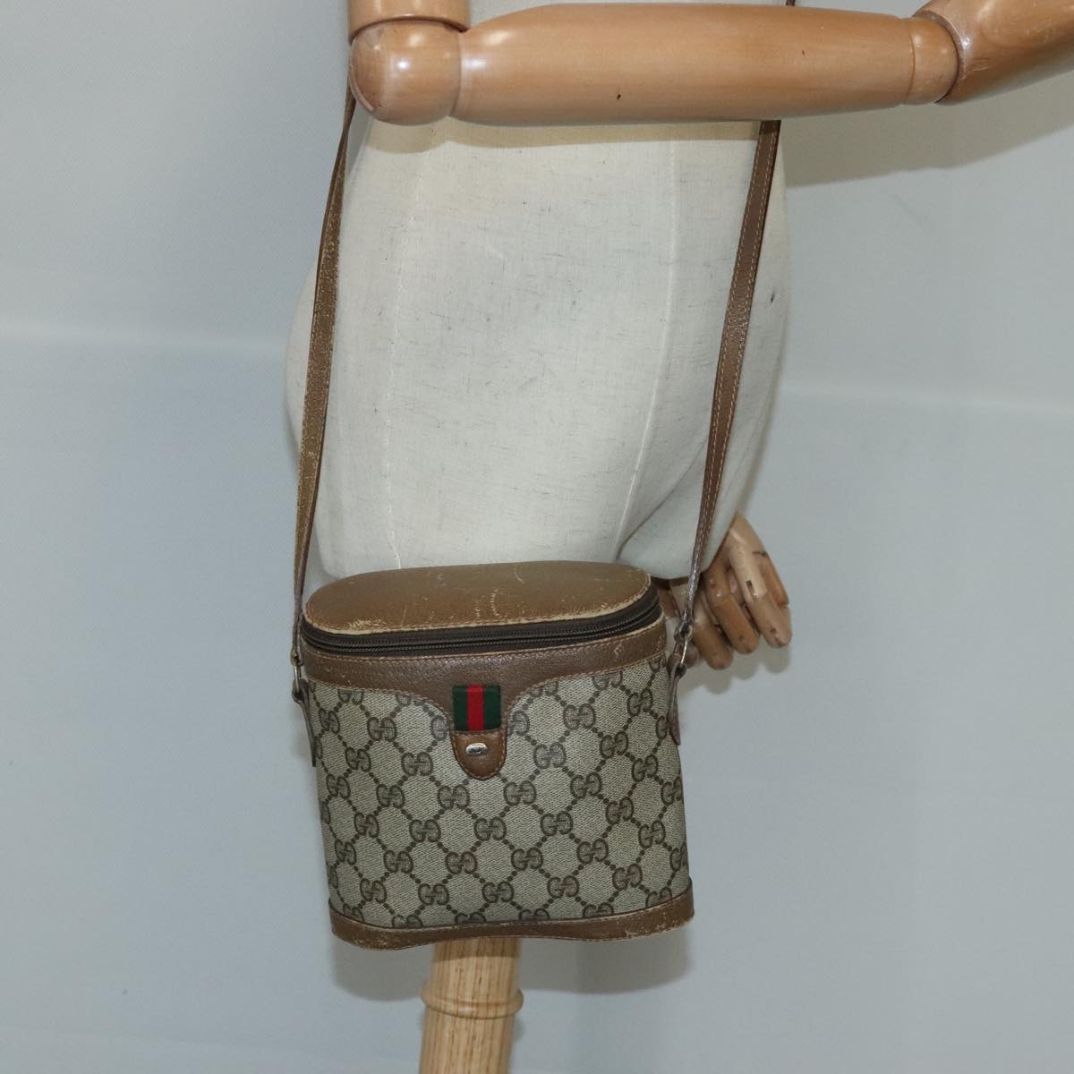 GUCCI GG Supreme Web Sherry Line Shoulder Bag PVC Beige Red Auth 98956