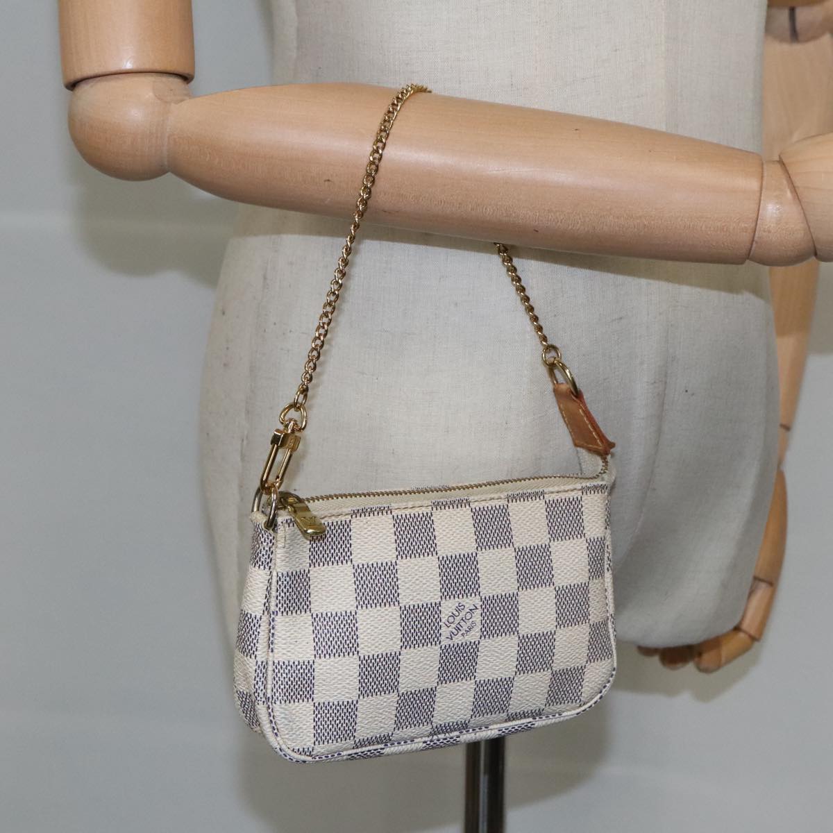 LOUIS VUITTON Damier Azur Mini Pochette Accessoires Pouch N63005 LV Auth 99009