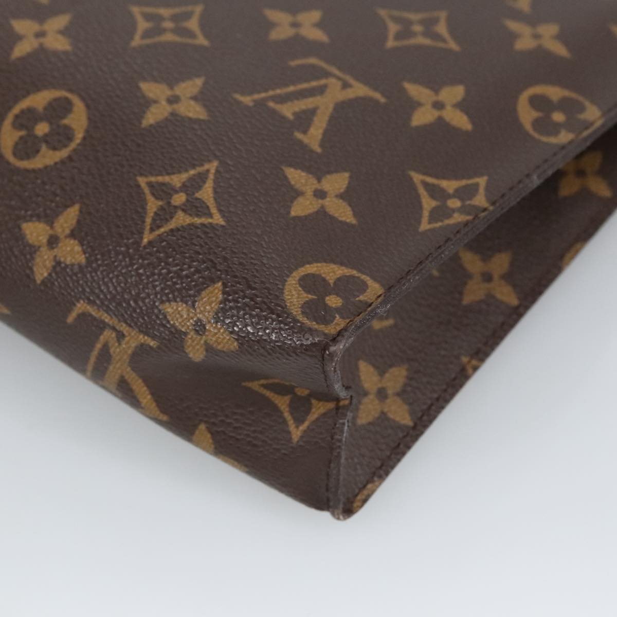 LOUIS VUITTON Monogram Poche Toilette 26 Pouch M47542 LV Auth 99011