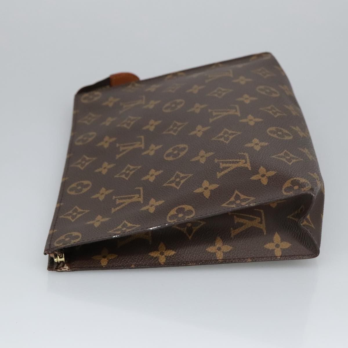 LOUIS VUITTON Monogram Poche Toilette 26 Pouch M47542 LV Auth 99011