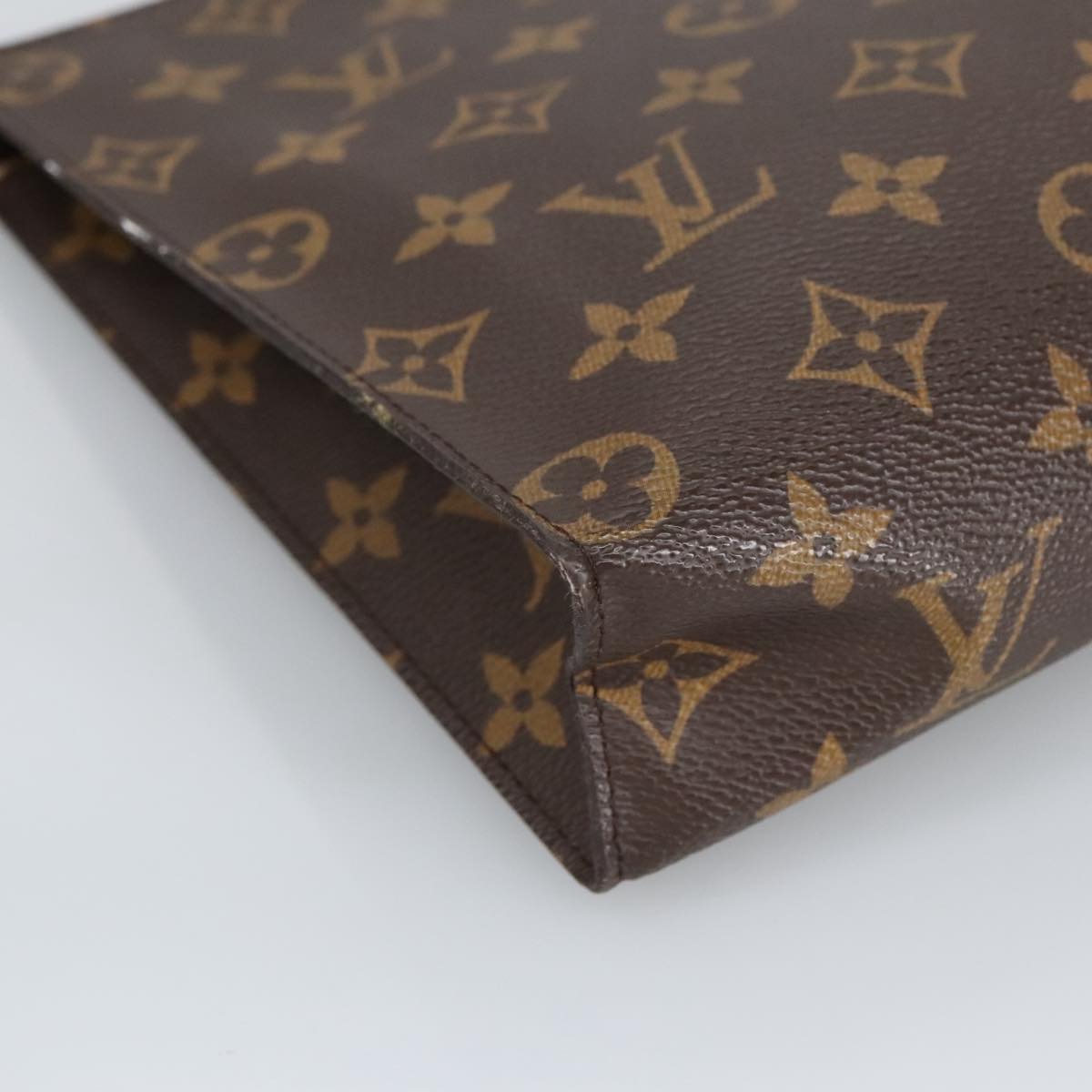 LOUIS VUITTON Monogram Poche Toilette 26 Pouch M47542 LV Auth 99011