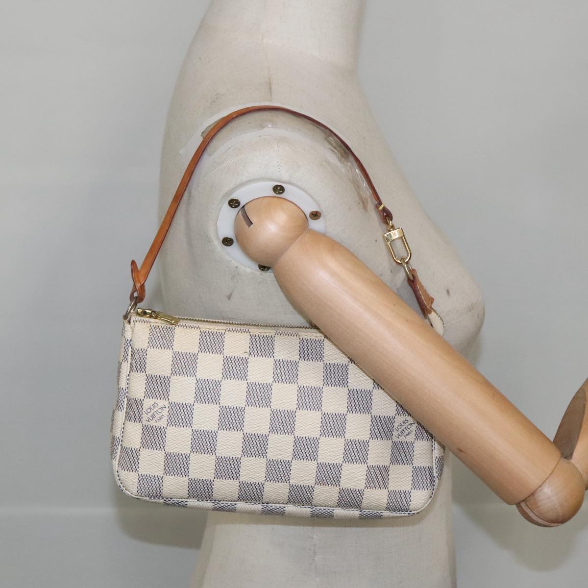 LOUIS VUITTON Damier Azur Pochette Accessoires Pouch N51986 LV Auth 99121